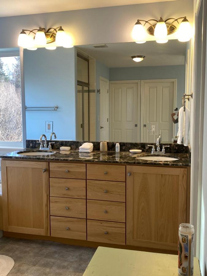 Frenchy'S Adventure Bed And Breakfast Anchorage Exterior photo