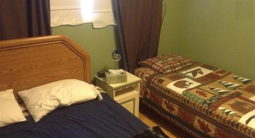 Frenchy'S Adventure Bed And Breakfast Anchorage Exterior photo